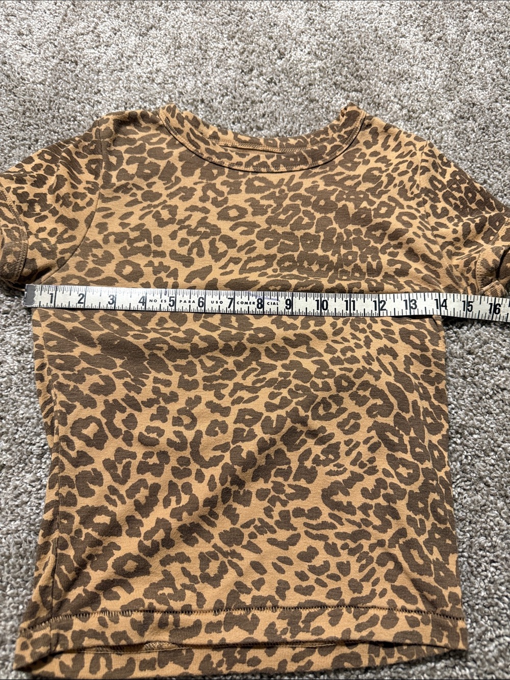 BDG Leopard Print Cropped Tee - Picture 3 of 5